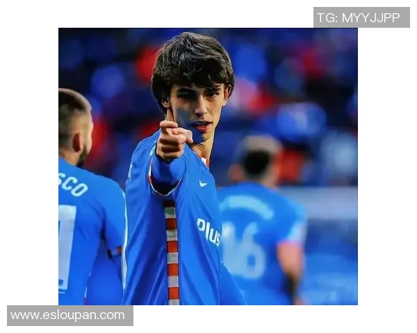 苏里南足球球星崭露头角 成为国际赛场新星的崛起之路